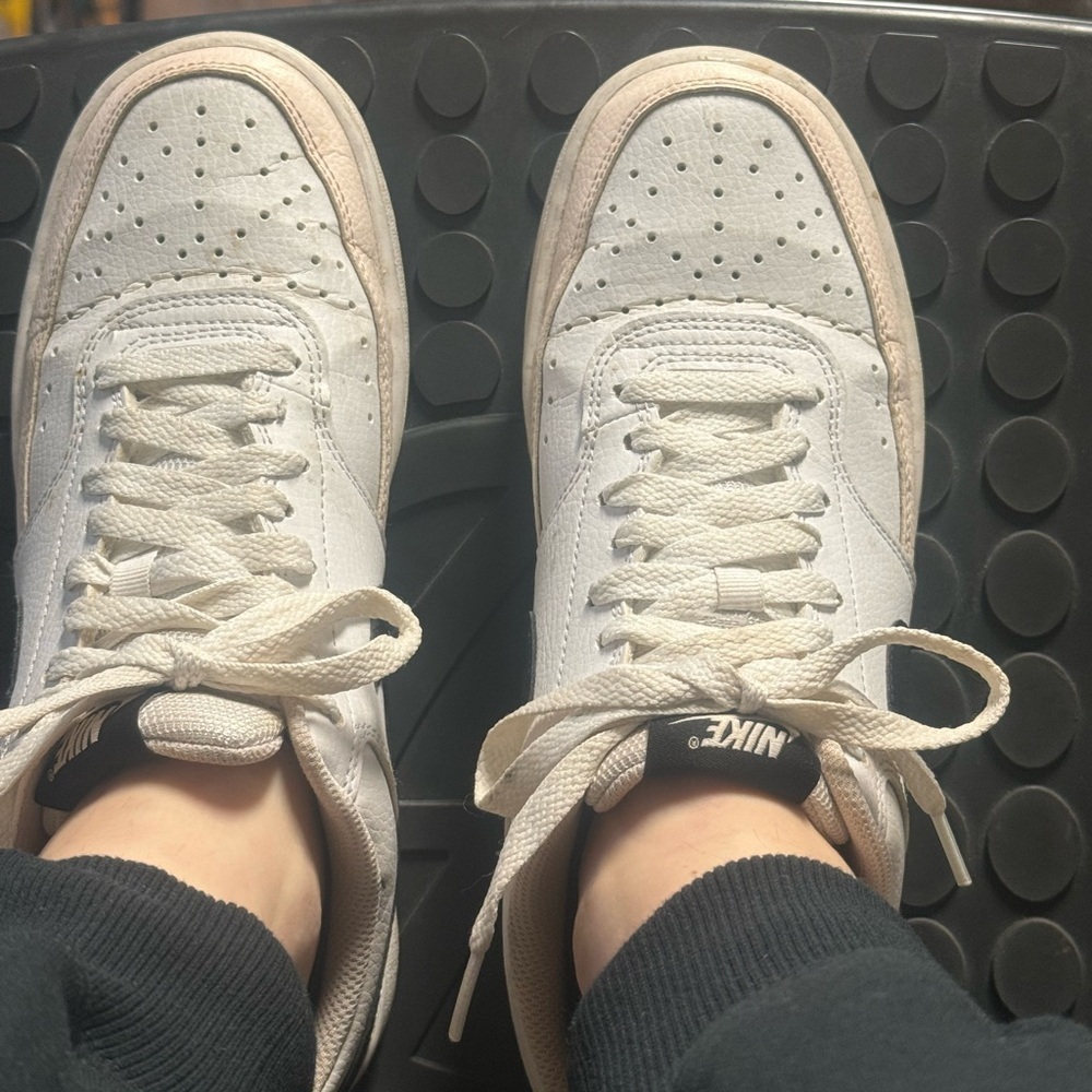 Nike Women's White Sneakers 8,5